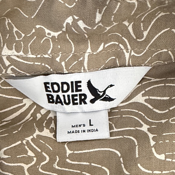Eddie Bauer Beige Patterned Short Sleeve Button Down Shirt Mens Large - Picture 3 of 3